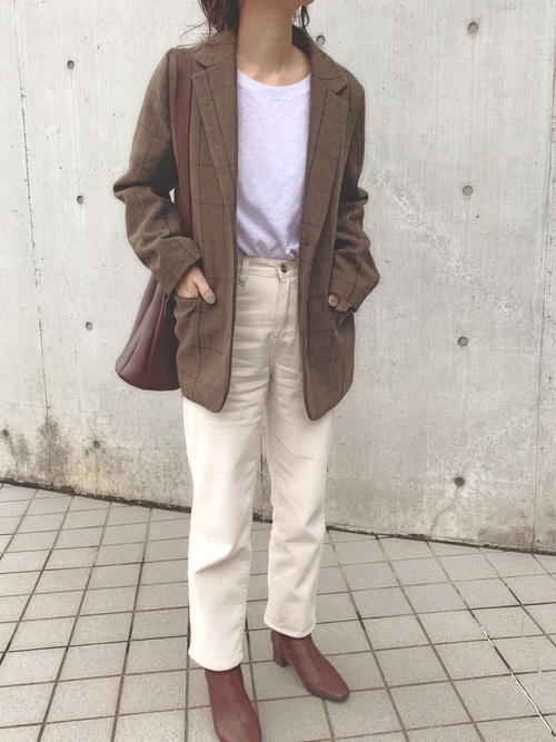 レディースの秋アウターを紹介 代 30代女性必見の定番コーデ Arine アリネ