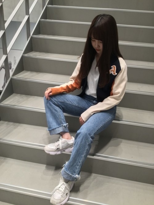 レディーススタジャンコーデ 年の大人女子の着こなし方 Arine アリネ