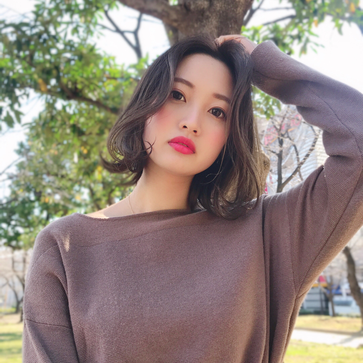 ✂︎
🌹🌹🌹🌹🌹🌹🌹🌹🌹🌹🌹🌹🌹 . .
秋おすすめ.レイヤーボブ💐.
🌹🌹🌹🌹🌹🌹🌹🌹🌹🌹🌹🌹🌹 .
ご予約はプロフィールの
URLorラインから
@yjk2581n
LINE
ご予約可能です☺️
錦糸町が近い方はぜひ
綺麗に可愛くさせて下さい🌸
😱😱😱😱😱😱😱😱😱😱😱😱
毛先の引っ掛かり
まとまらない
広がる
退色
綺麗な透明感が欲しい
イメチェンしたい
🥀🥀🥀🥀🥀🥀🥀🥀🥀🥀🥀🥀
独自のカットで指通り良く
まとまりよく.広がりにくく.持ちが良い
美バランスで綺麗なシルエット
柔らかさと艶の出るイルミナカラーをご用意してます🌸
✂︎
✂︎
@seiya0905__
遠方のお客様のために
いつでもレクチャー動画が見れるように
ライブ配信をしてます
#サロミー
でアプリ検索！
✂︎
#田中聖也
#パーソナル #美的 #美人百花#ベージュ#グレージュ#イルミナカラー#セミディ#ミディアム#モデル#撮影モデル#東京#東京カメラ部 #錦糸町#艶  #レイヤーカット #レイヤー#hairstyle#hair#おしゃれ#メイク #ショート  #ショートボブ  #ボブ  #ロング  #くるりんぱ  #アッシュ  #アディクシーカラー  #イルミナカラー  #ハイライト  #インナーカラー  #編み込み  #外ハネ 