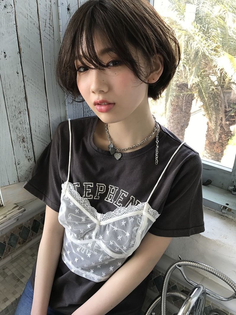 黒 地味はウソ 黒髪ショートボブのかわいいスタイルって Arine アリネ
