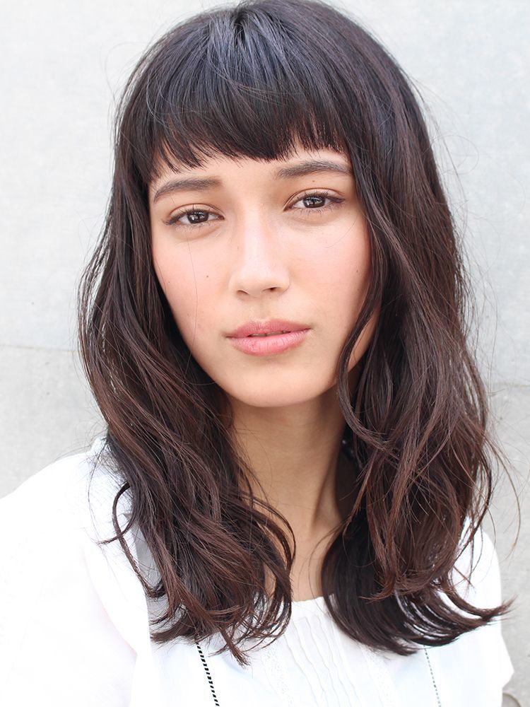 伸ばしかけ前髪を可愛くアレンジ 簡単に決まる前髪の流し方 分け方 Arine アリネ