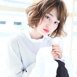  #ボブ #流し前髪 #ガーリー #キュート #卵型 #オレンジヘア