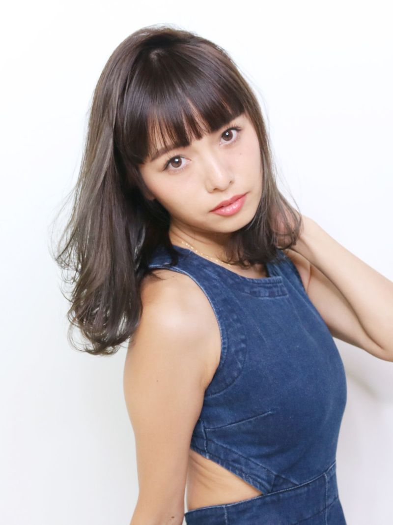 21年おすすめ 真似したい 大人なセミロングヘアカタログ Arine アリネ