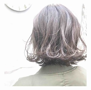 emi さんのハイトーン・ハイライト・ブリーチに関するスナップフォト(ID:300465)