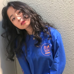 カワノチヒロさんのヘアアレンジ・ヘアカラー・ハイトーンカラーに関するスナップフォト(ID:353869)