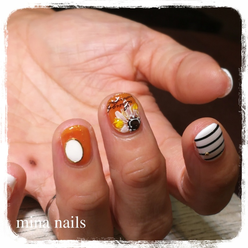 Minaさんのジェルネイル ネイルデザイン 夏ネイルに関するスナップフォト Id Arine アリネ