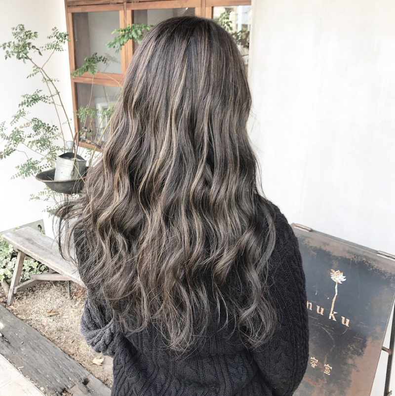 Megu さんのグラデーションカラー ハイライト カーキアッシュに関するスナップフォト Id Arine アリネ