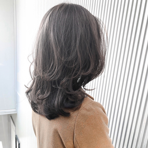 萩原翔志也/ストレート指名No.1✨[髪質改善]さんの前髪・アッシュ・ナチュラルに関するスナップフォト(ID:530986)