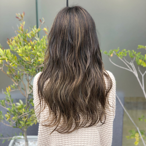 ren.1103さんのバレイヤージュカラー・グラデーションカラー・オリーブアッシュに関するスナップフォト(ID:937024)