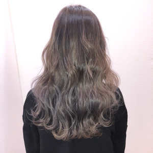 ren.1103さんのバレイヤージュカラー・グラデーションカラー・シルバーアッシュに関するスナップフォト(ID:977566)