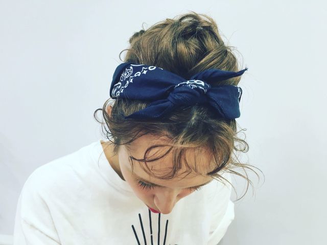 レングス別】ヘアバンドのステキな付け方教えちゃいます