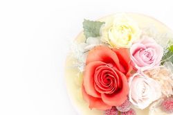 もらって嬉しい枯れないお花♡【プリザーブドフラワー】の作り方