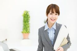 【就活メイク講座】使えるおすすめアイシャドウやHow Toを伝授