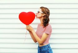 少しの勇気で彼の胸キュン連発！気になる人へのアプローチ方法♡