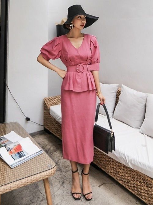 旬のパフスリーブを大人かわいく着こなす レディースコーデ30選 Arine アリネ