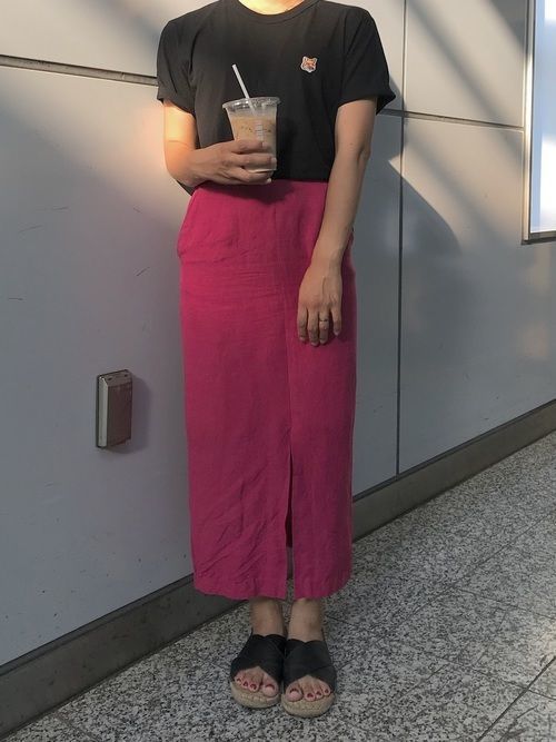 ピンクスカートのコーディネートで色を仕込む 春夏秋冬42選紹介 Arine アリネ